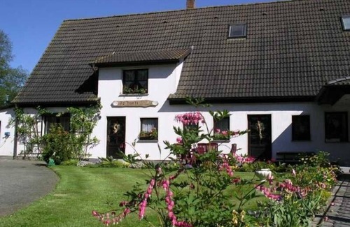 Parchtitz Apartment | Fewo 1 - holiday home To Hus WE143
