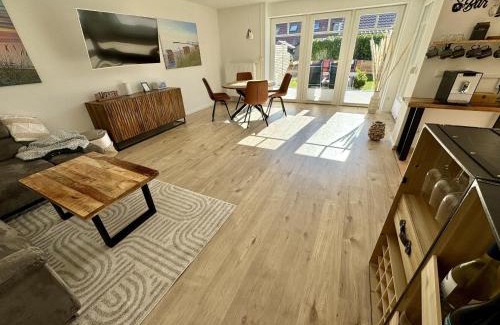 Schonberger Strand Apartment | FeWo Kuestenliebe direkt am Strand mit eingez Garten