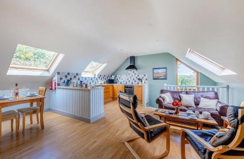 Cynghordy House | Field View