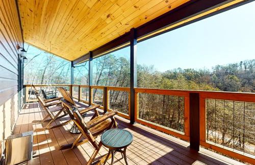 Sevierville House | Fiesta Hills Hideaway