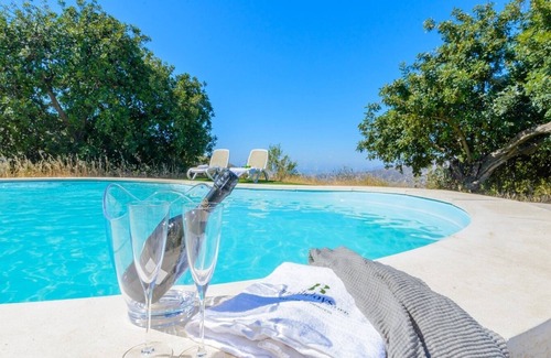 Ciudad Jardin Villa | Finca El Mirador de Málaga by Ruralidays