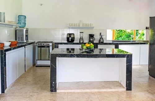 San Sebastian de Mariquita Villa | Finca para 25 personas: naturaleza, piscina, fútbol, kioskos y juegos infantiles