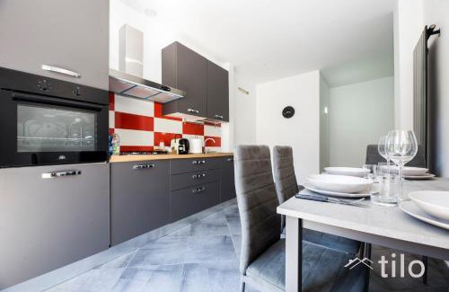 Sestri Ponente Apartment | Fincantieri, Leonard, Airport 8 Minutes, 2BR, Terrace, By Tilo