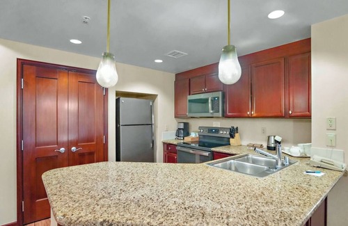 Ko Olina Resort | 𝐅𝐢𝐧𝐝𝐢𝐧𝐠 𝐌𝐞𝐢𝐥𝐢 Beachfront Fun at KoOlina Club Resort+Amenities. 2BR