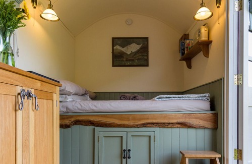 Talybont-on-Usk Ski Chalet | Finest Retreats | Cui Shepherds Hut