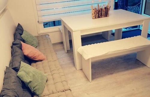 Ilmenau House | Finnhütte auf einem großen Grundstück im Thüringer Wald