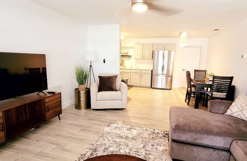 Casselberry House | Fire Pit & BBQ Modern Home- Perfect Vacation.66