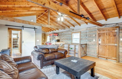 Cataloochee Ranch Cabin | Fire Pit + Views! Blue Ridge Mtns Family Cabin