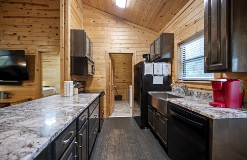 Broken Bow Cabin | Firefly at Lazy River Cabins on Mt Fork River