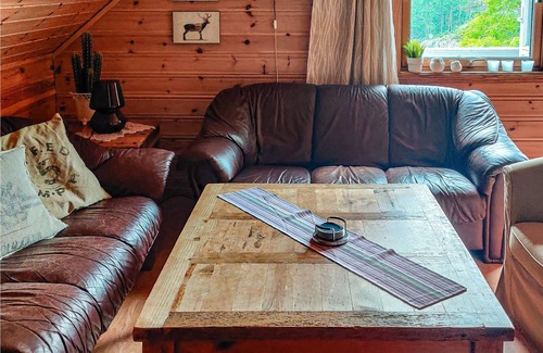 Sokndal House | First class cottage on large, sunny nature plot.