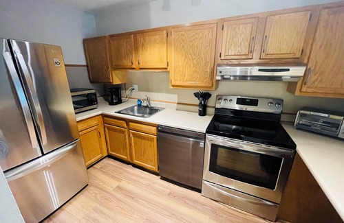 Elkins Park Apartment | First‑Floor Comfort: 2BR/2BA Condo w/Private Parking, Contact us for Discount