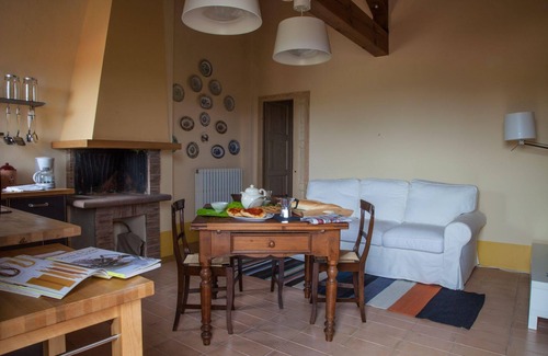 Fossombrone Apartment | First floor flat