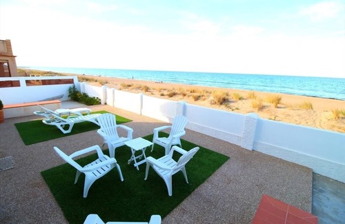 Molinell Villa | FIRST LINE BEACH VILLA WITH SEA VIEWS. WIFI.