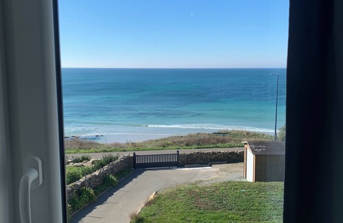 Plozevet House | Fisherman's house by the beach