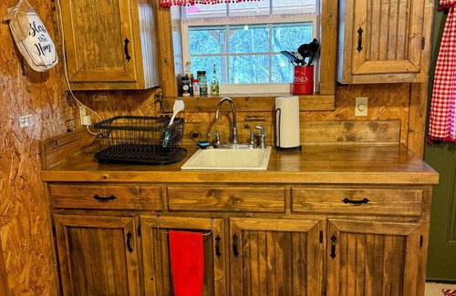 Pottsboro House | Fishermen’s Barndominium by the lake-pet friendly