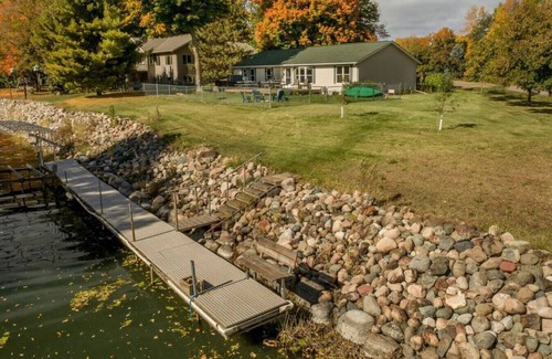 Garrison Apartment | Fishing, boat rental, fenced yard, canoe, ping pong!