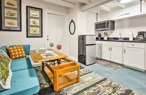 Arroyo City Apartment | Fishing Dock on Arroyo River! Stylish Studio