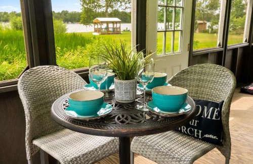 Pierceton House | Fishing Kayaks Firepit Paddleboat