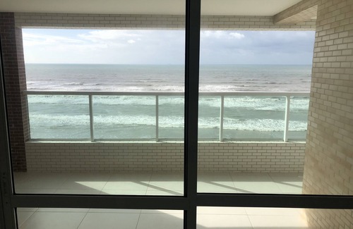 Mongagua Apartment | FIT. Mongaguá 3 SUN. 1 SUITE SEA FRONT WITH POOL.