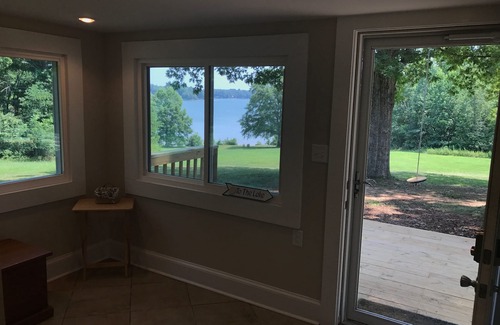 Shelby House | Five Acres and 400' of Crystal Clear Lake Front