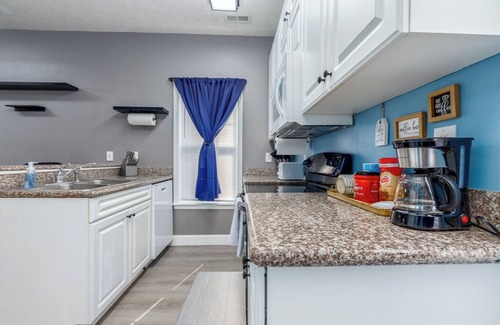 New Bern House | Five-Minutes Flyover Cherry Point NC