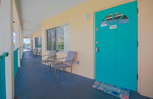 Bay Esplanade House | Five Palms Suite 208 - Daily - Weekly - Monthly