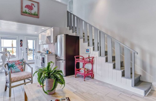Fernandina Beach Apartment | Flamingo Loft | Charming Oceanfront Loft | Multiple Decks | Private Beach Access