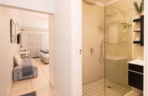 Umhlanga House | Flamingo Rocks