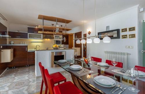 Kaldanija Apartment | Flat Dino in Kaldanija with large terrace