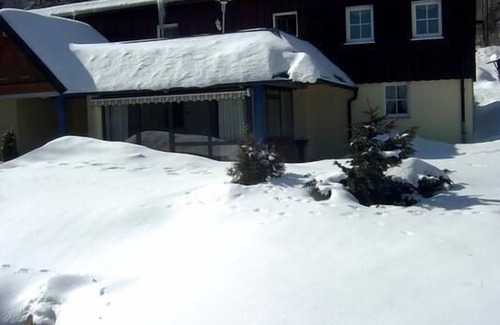 Kurort Brotterode Apartment | Flat in Brotterode with private terrace