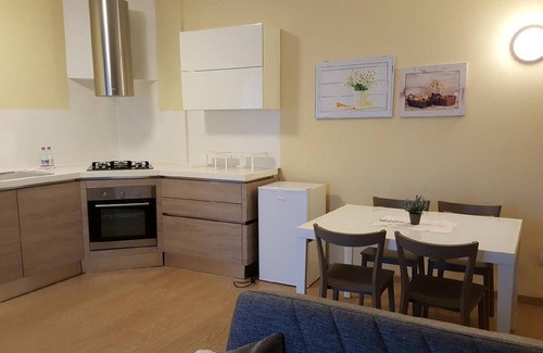 Gavardo House | Flat 'Lina' with shared pool