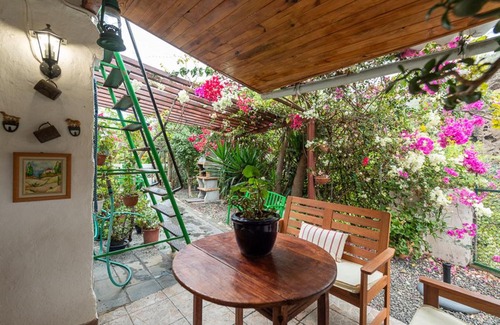Firgas House | Flatguest Ecofinca Azuaje + Rural + Family & Friends + Peaceful