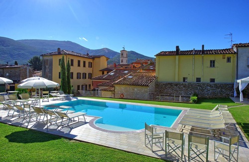 Santa Maria del Giudice Apartment | Flavia 1 - Vacation Rental with swimming pool in Lucca
