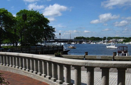 Newburyport Boat Rental | Floating Loft III - 47' 3bed 1.5bath in Newburyport MA by Floating Lofts, Inc.