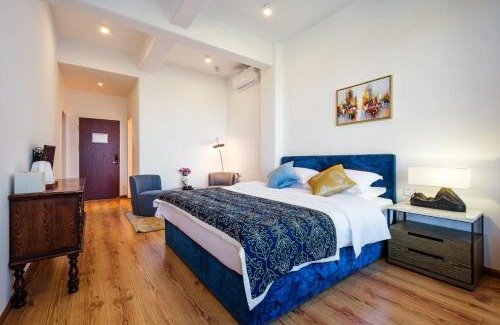 Dali Town House | Floral Hotel Dali Ershuang Sea View