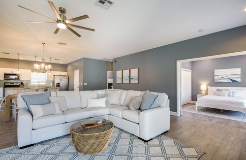 Jensen Beach House | Florida Gem: Saltwater Pool By Beaches & Kayaking!