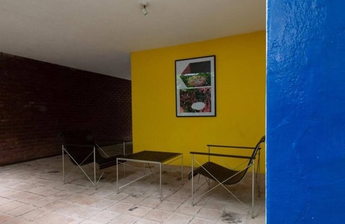 Kollupitiya Villa | Flower Road Villa with Sri Lanka Contemporary Art & Architecture Experiences