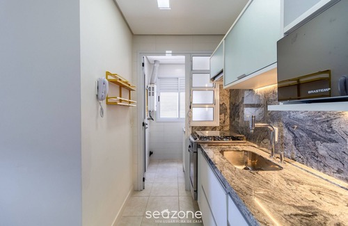 Ingleses Norte Apartment | Foot in the Sand Condominium With Pool in Florianopolis - EAR