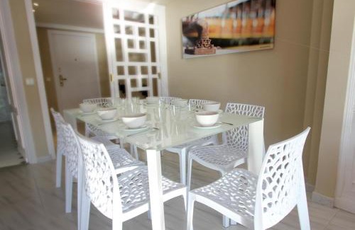 Salou City Centre Apartment | For a Stay Bello Horizonte