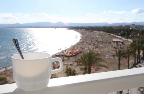 Salou City Centre Apartment | For a Stay Bello Horizonte
