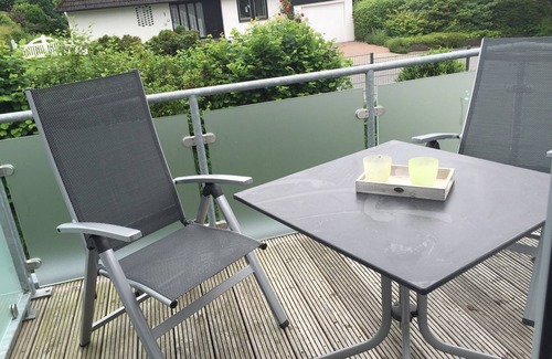 Murwik Apartment | Fördewald - WLAN, parking space, washing machine, balcony, 1st floor, TV, bathroom with shower