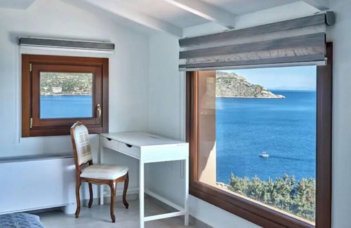 Ormos Agiou Ioannou Villa | Forecastle