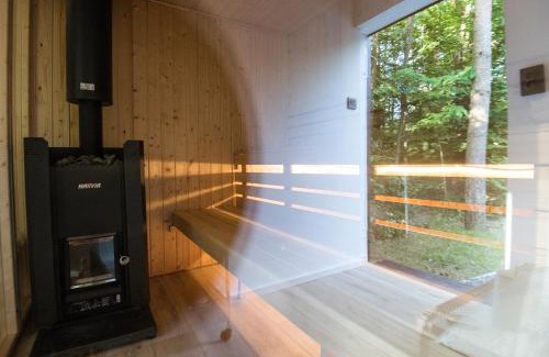 Nedelisce House | Forest Cabin Nest-Family Retreat for 7 with Sauna & Hot tub