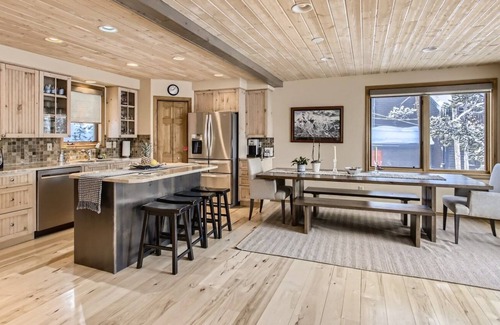 Forest Hills House | Forest Hills Hideaway | Nearby Golf, Shopping & More
