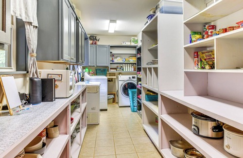 Eatonton House | Forested Family Hideaway Near Lake Sinclair!