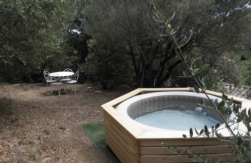 Sauveterre House | Former outbuilding renovated, quiet, in the countryside, near Avignon