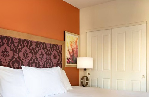 Enterprise Resort | Formula 1 Weekend special-1 bdrm condo style resort right off strip