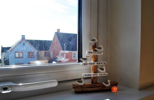 Kilrenny Apartment | Forth View- stylish upper apartment with sea views