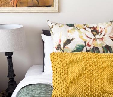 Middelburg Apartment | Fountain on the Fairway