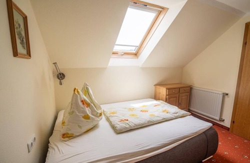 Edlbach Other | Four-bed room with shower, WC - Pension Moosgierler